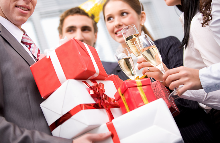 Homepage_News-PR-Holiday Party w Gifts