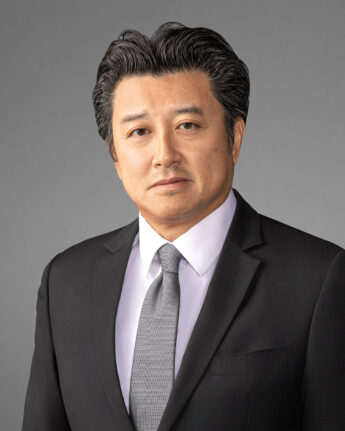 Tom Hong Headshot