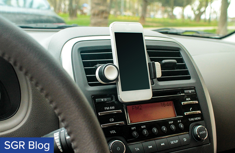 Hands-Free Cell Phone Holder to Prevent Distracted Driving